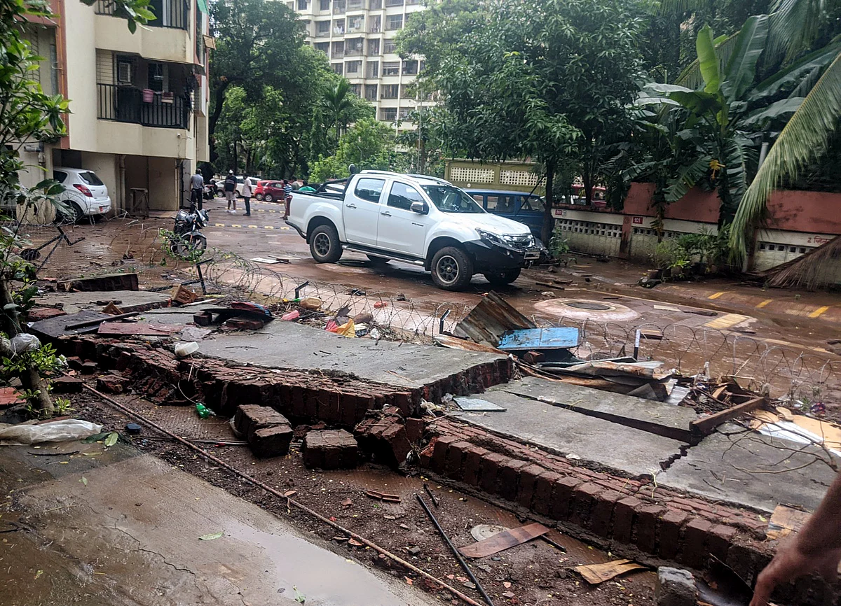 Wall collapse, uprooted trees and damaged vehicles - How heavy rains wreaked havoc in Thane
