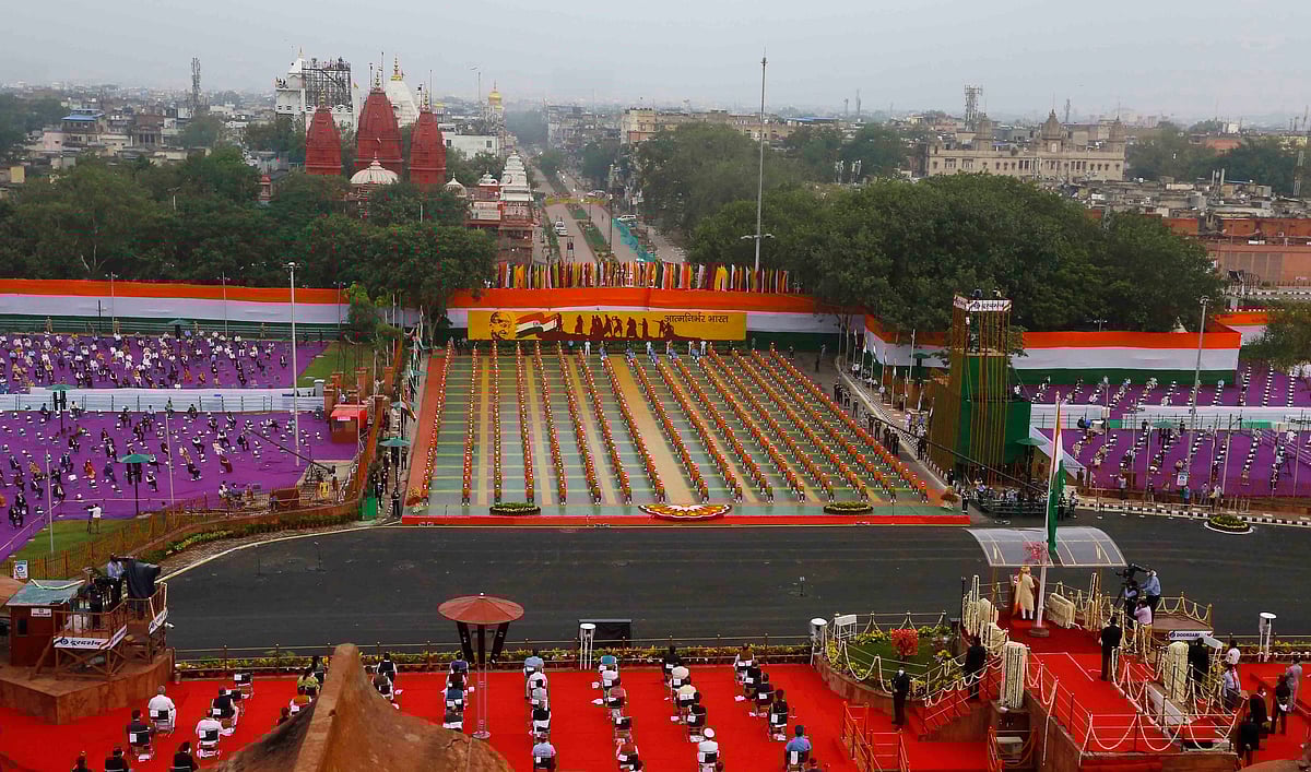 In Pictures PM Modi hoists Indian flag at Red Fort, addresses nation
