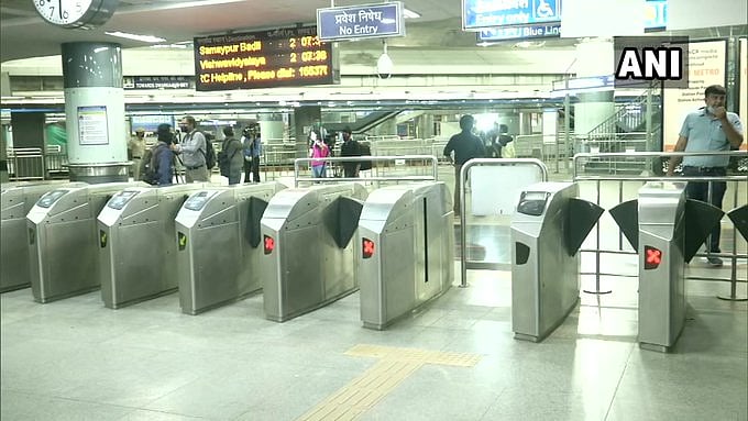 Delay in services on Delhi Metro's Violet Line - Vimarsana News