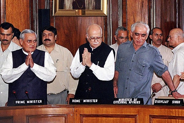 Jaswant Singh passes away: The deep friendship between Vajpayee and the former union minister