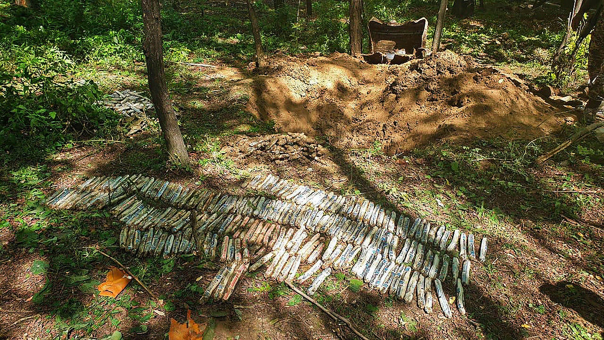 Bhopal: Hawk Force recovers explosive materials in Balaghat's jungles - Vimarsana News