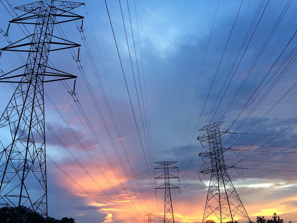 Bhopal: PS Power Dept reviews preparations of power companies ahead of rabi season - Vimarsana News