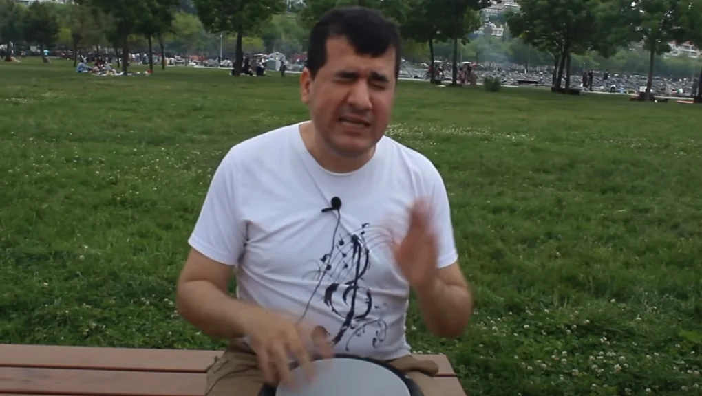 Watch: 'Cat vibing' Turkish musician is back with rendition of 2000s hit song 'Kaliyon Ka Chaman'