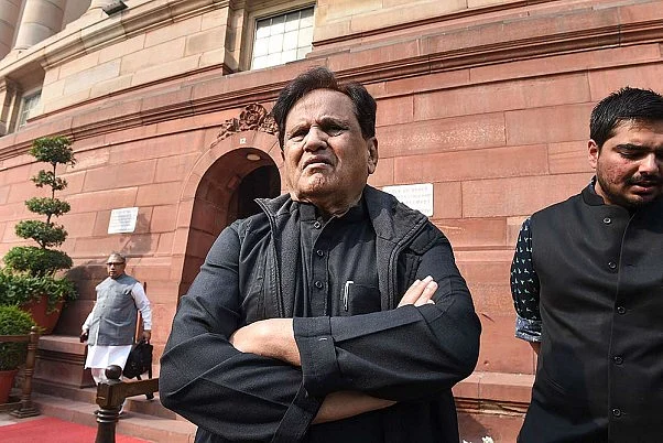 'Irreplaceable comrade, faithful colleague and friend...': Sonia Gandhi mourns demise of Ahmed Patel