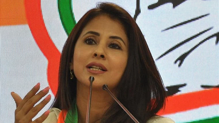 Urmila Matondkar set to join Shiv Sena, likely to be party's mascot ahead of 2022 BMC polls