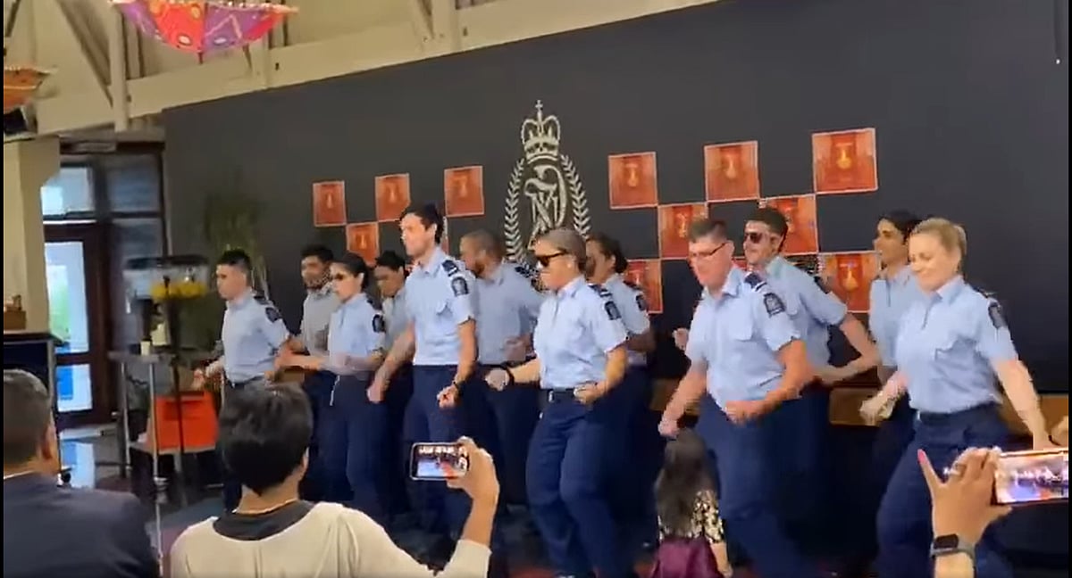 Wellington Diwali 2020: This Diwali, New Zealand police is winning hearts with a dance performance on songs Kala Chashma & Kar Gayi Chull.