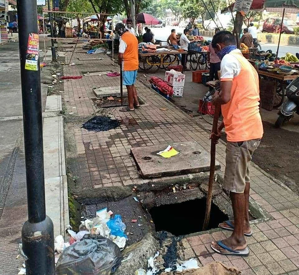 Mira Bhayandar: MBMC slaps Rs 4.64 lakh fine on agency for not providing drain de-silting workers...