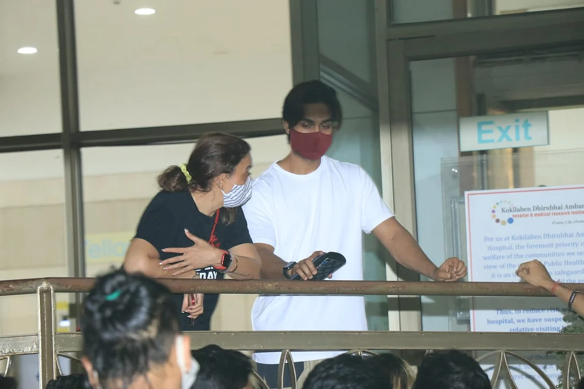 Remo D'Souza suffers heart attack: Lizelle D'Souza, Salman Yusuff Khan and others spotted at...