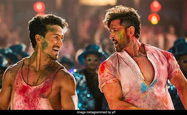 'Jo seekha hai aapse seekha hai': Tiger Shroff wishes 'guru ji' Hrithik Roshan on 47th birthday