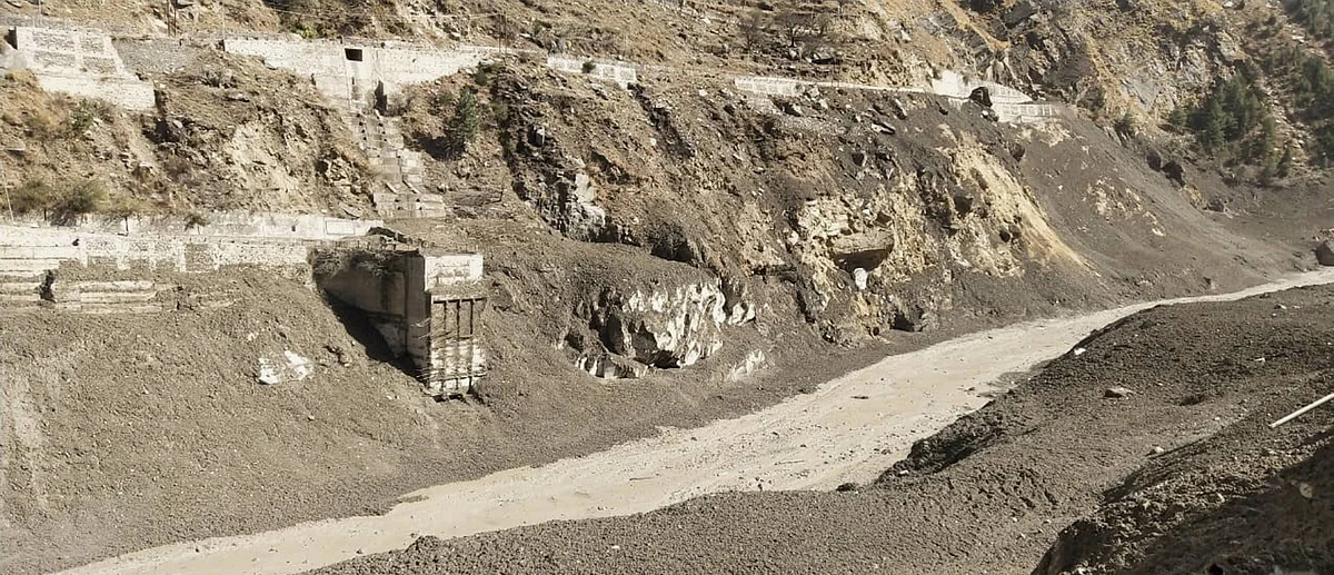 FPJ Edit: Glacier split in Uttarakhand
is a warning against riding roughshod over environmental...