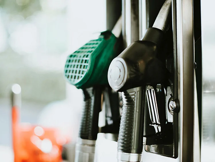 Madhya Pradesh: Diesel price falls below Rs 100, petrol stands at Rs 112.54 after excise duty cut