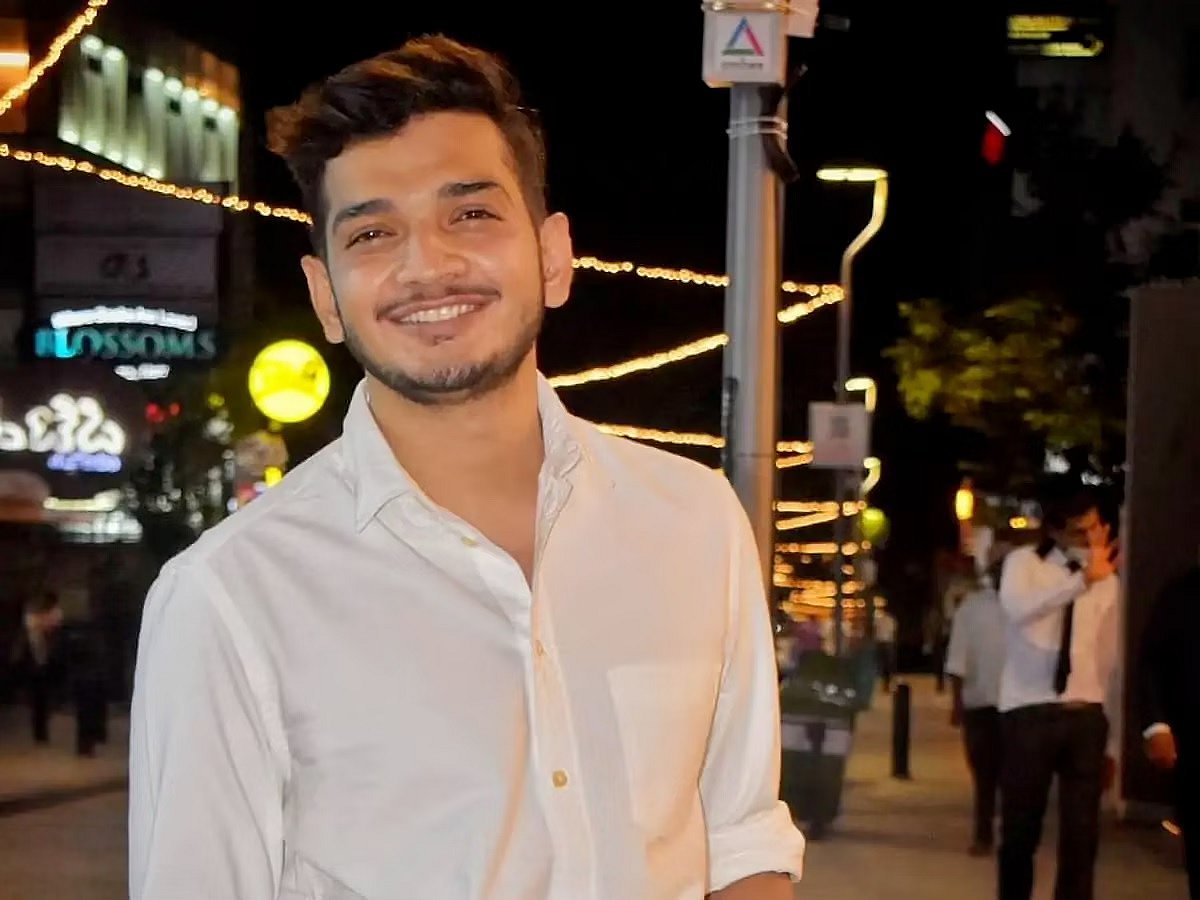 Comedian Munawar Faruqui's Pune show gets cancelled; Twitterati 'stands by him' - Vimarsana News
