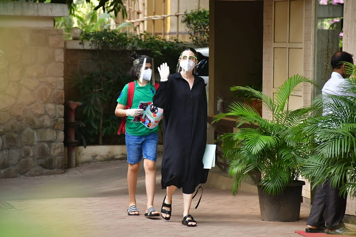 'How the hell are they allowed?': Netizens slam 'arrogant' Karisma Kapoor for 'breaking' Mumbai...