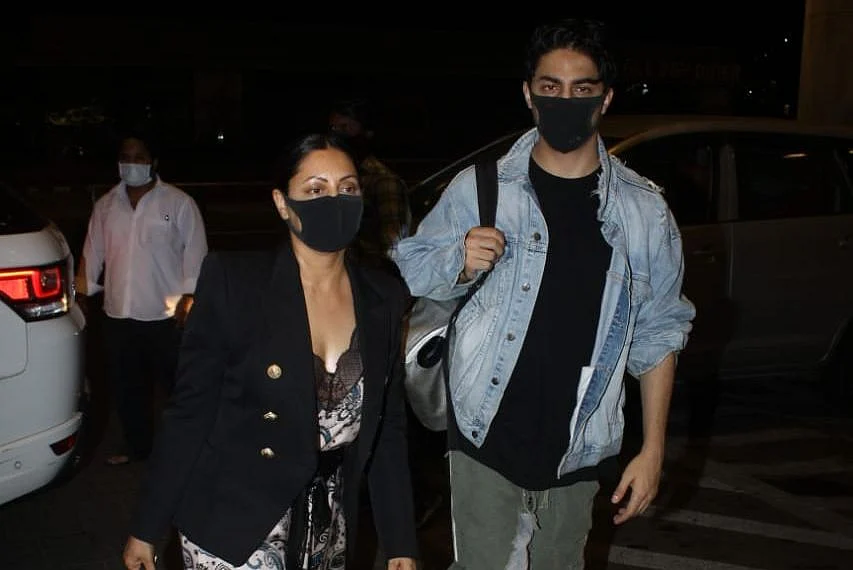 ‘Are we mad to sit at home’: Netizens slam Gauri and Aryan Khan as they jet off to New York