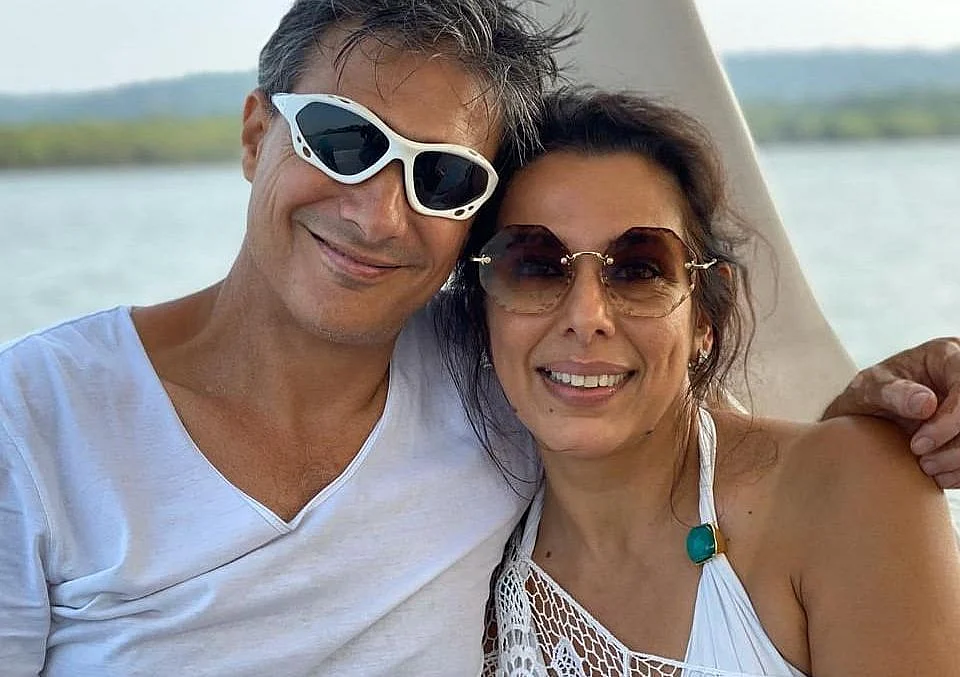 Pooja Bedi hits back at Twitter user who called out her 'privilege' in unmasked Goa beach video