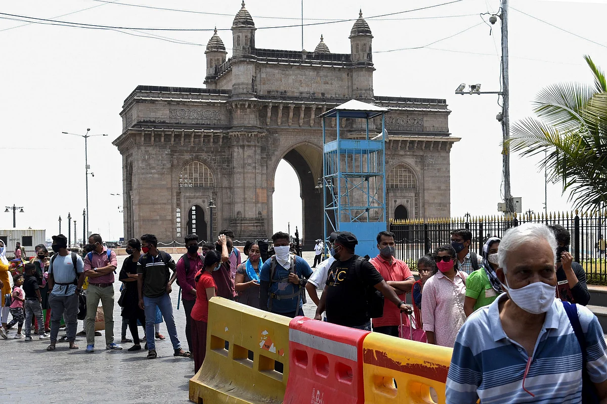 Maharashtra reports 31 new Omicron cases; Mumbai records highest COVID-19 surge in 7 months