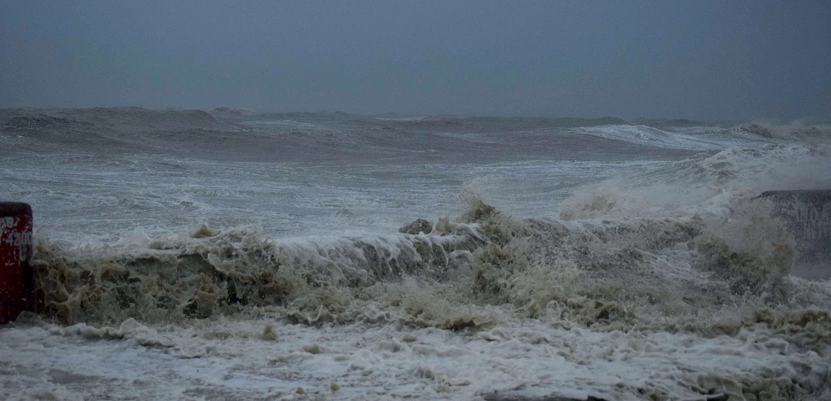 A view of turbulent sea with strong winds on Digha Sea Beach ahead of cyclone Yaas, in East Medinipur on Wednesday.