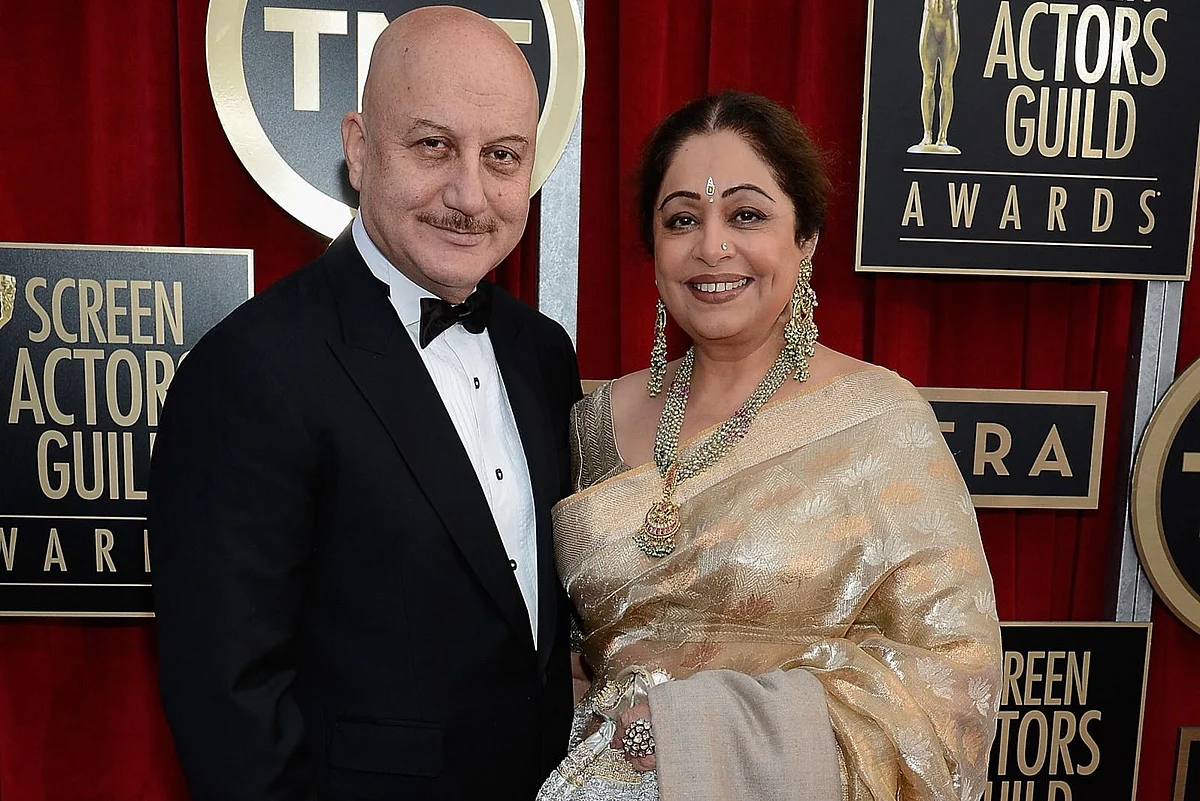‘Shame on you’: Anupam Kher slams journalist over 'insensitive' tweet on Kirron Kher's illness