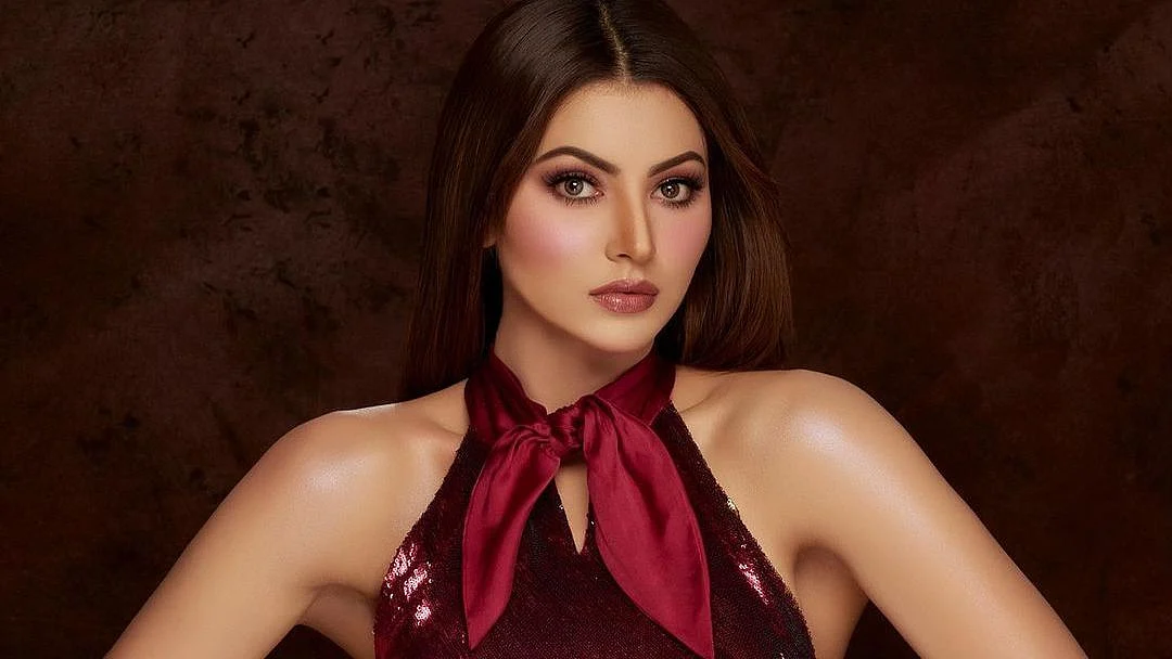 Urvashi Rautela to donate 'Versace Baby' proceeds towards COVID-19 relief in India, Palestine Red...