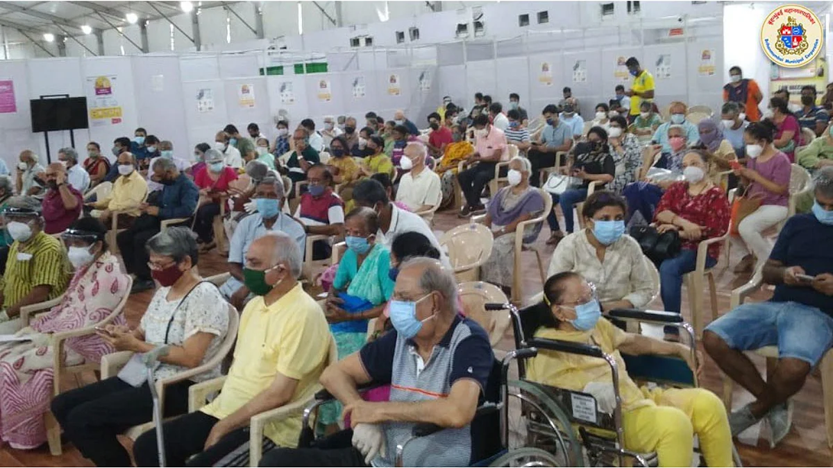 Mumbai: Earning mixed reviews, BMC puts its best foot forward for COVID-19 vaccination drive