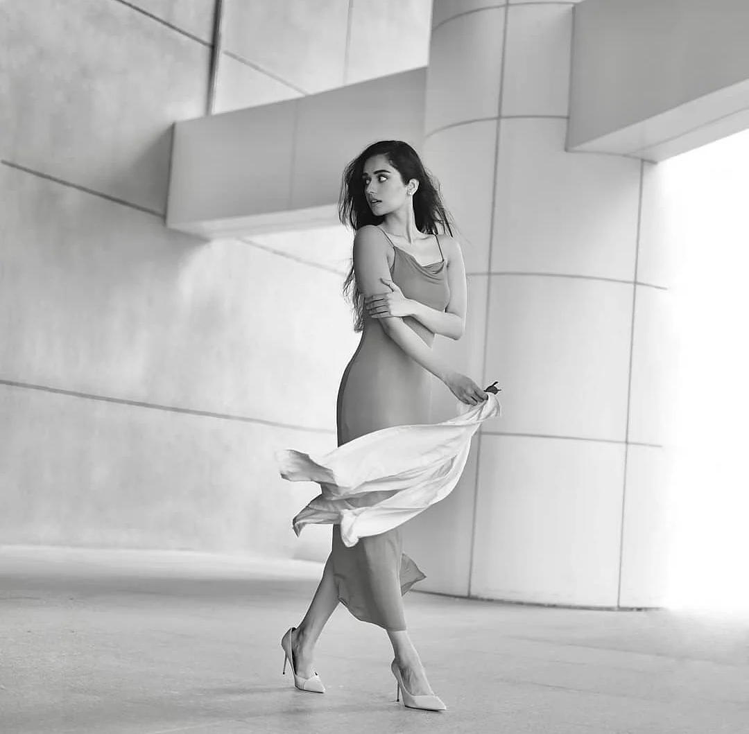Black and white picture of Manushi