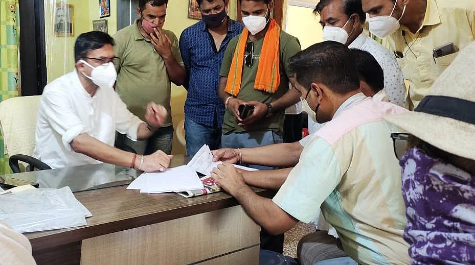 Madhya Pradesh: Medical equipment were purchased way above the market rate, alleges Nalkheda...
