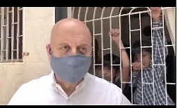 Watch: Anupam Kher completes 40 years in Mumbai, visits the first house he lived in with 4 other...