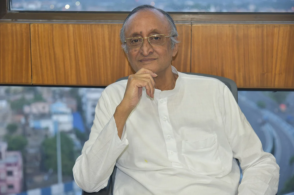 West Bengal: Major reshuffle in Mamata Banerjee’s ministry; Amit Mitra retained as advisor