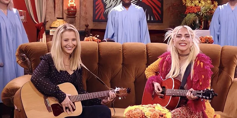 'I was nervous': Lisa Kudrow reveals she forgot how to play 'Smelly Cat' for 'Friends: The Reunion'