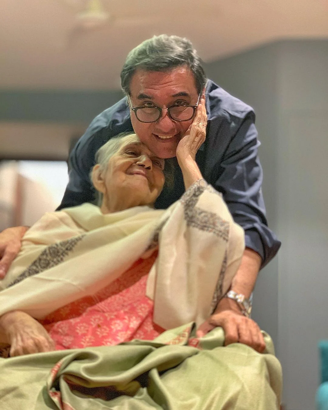 Boman Irani's mother Jerbanoo Irani passes away, actor says 'she was, and always will be a star'