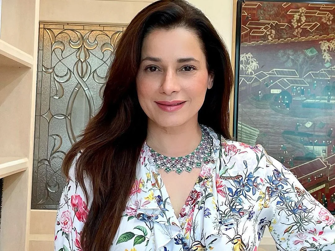 'They'll tell me to open up the neckline but...': Neelam Kothari talks about wearing conservative...