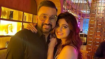 Jija aur didi ko samjhao': Shamita Shetty gets trolled after ...