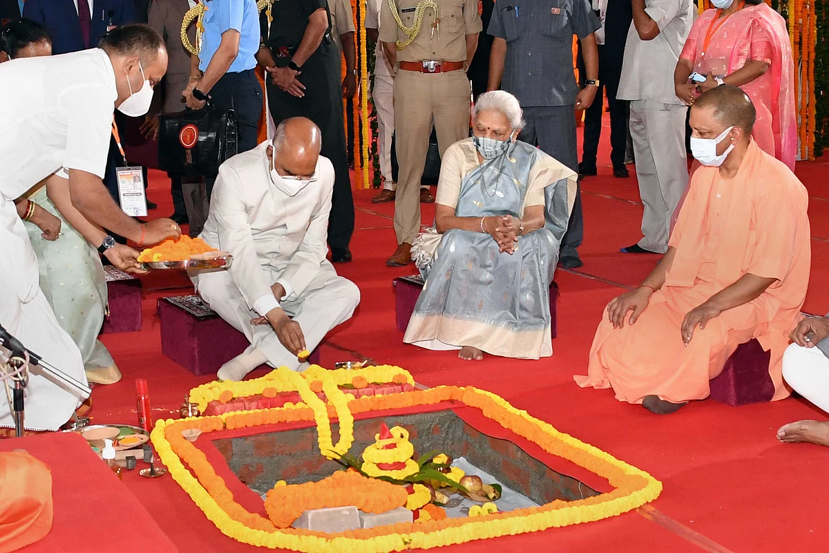 Gorakhpur: President Ram Nath Kovind with UP Chief Minister Yogi Adityanath and Governor Anandiben Patel, during a ceremony for laying of the foundation stone for the Mahayogi Guru Gorakhnath AYUSH Vishwavidyalaya, in Gorakhpur, Saturday, August 28, 2021.