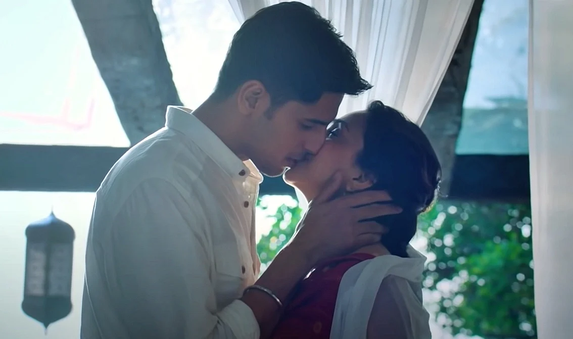 'Zabardasti karna pada...': Sidharth Malhotra on kissing rumoured girlfriend Kiara Advani in...