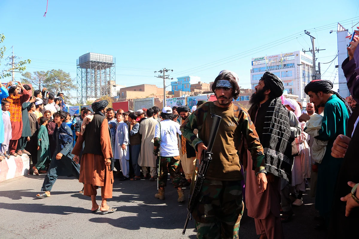 'Do your jobs because we can't': With Afghanistan economy on the brink, Taliban relies on former...