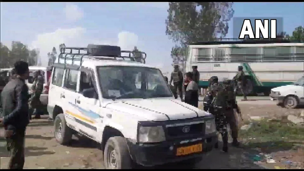 Jammu and Kashmir: Grenade attack by terrorists in Bandipora district, six civilians injured