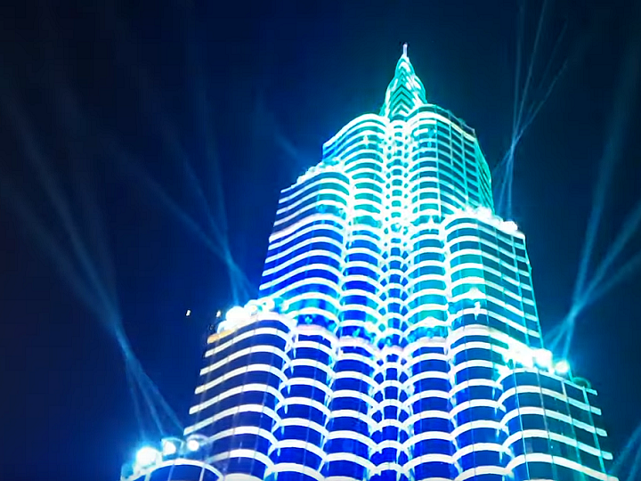West Bengal: Burj Khalifa pandal closed for public viewing after massive turnout of visitors