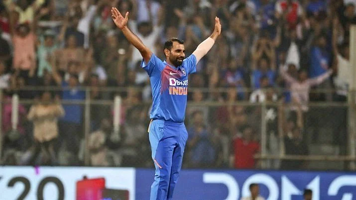 T20 World Cup 2021: Fans slam trolls for blaming Mohammad Shami after India's loss against Pakistan