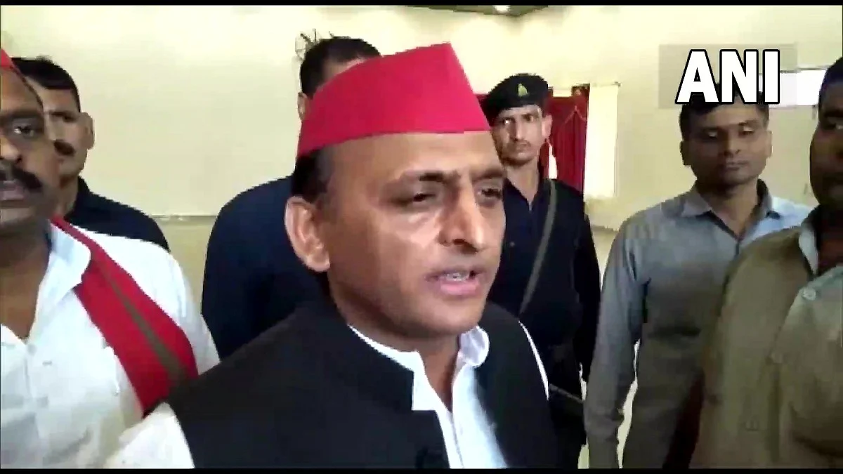 'Congress is BJP and BJP is Congress, there is no difference between them': Samajwadi Party chief...