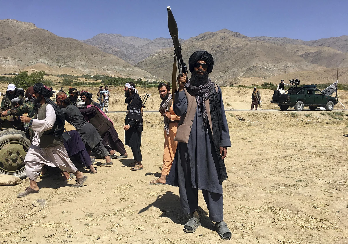 FPJ Legal: PIL in Delhi HC seeks evacuation of 227 Indians, minorities stranded in Afghanistan
