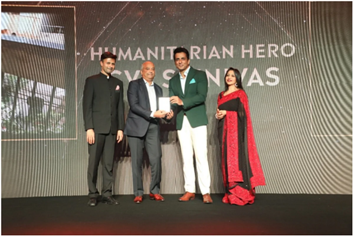 (L-R) - Abhishek Karnani, Chairperson, IAA IndIAA Awards, CVL Srinivas, Country Manager WPP India, Sonu Sood & Megha Tata, President- IAA India Chapter