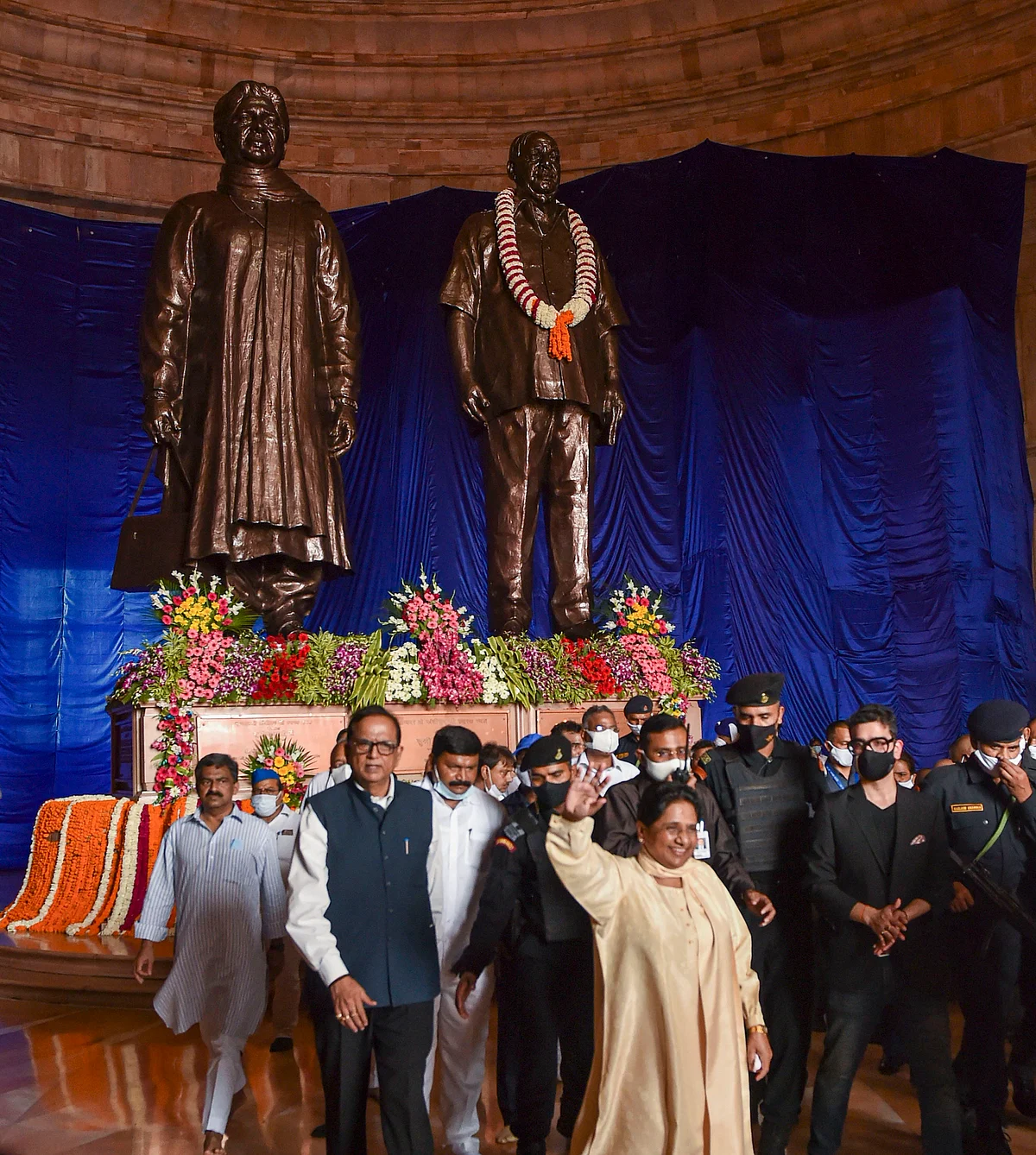 Lucknow: Bahujan Samaj Party (BSP) chief Mayawati after offering tributes to party founder Kanshiram on his death anniversary, in Lucknow, Saturday, Oct 9, 2021.