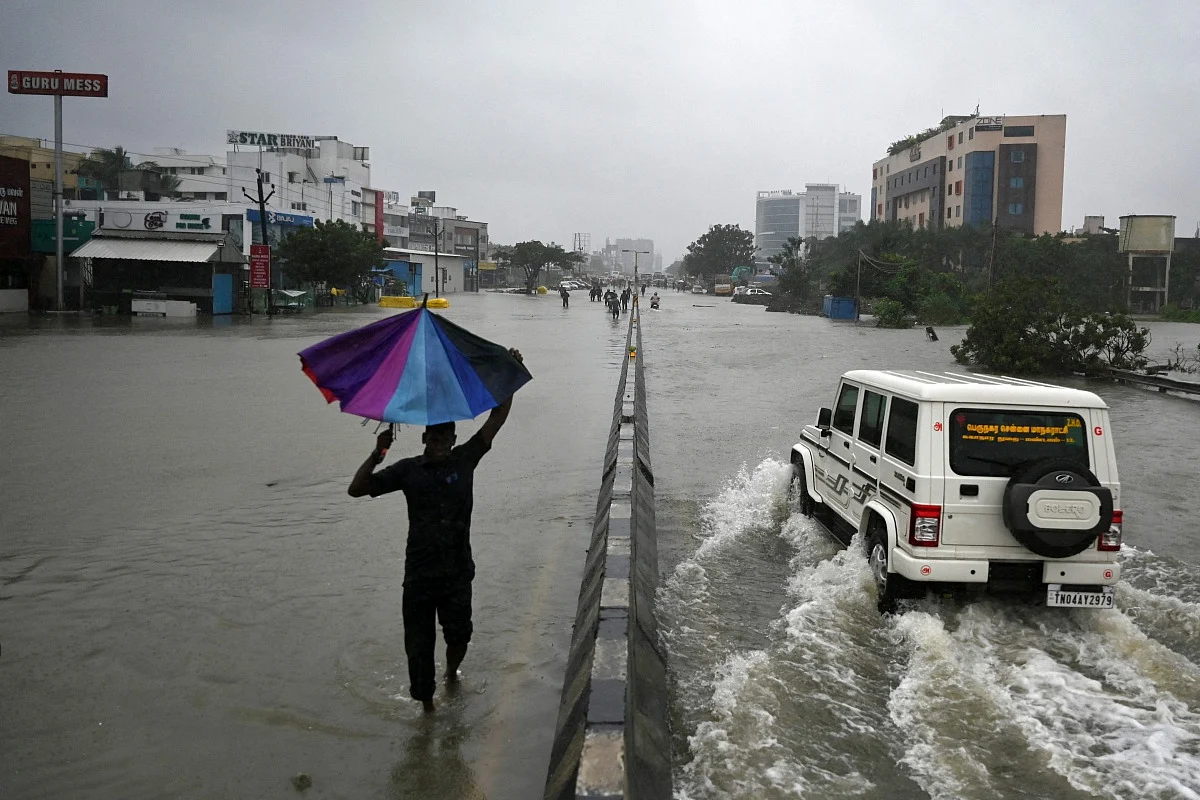 Tamil Nadu: Heavy rains to decrease from tomorrow; red alert withdrawn for eight districts
