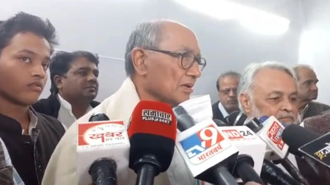 Madhya Pradesh: Development matters, not friendship, former CM Digvijaya Singh on viral Modi-Yogi...