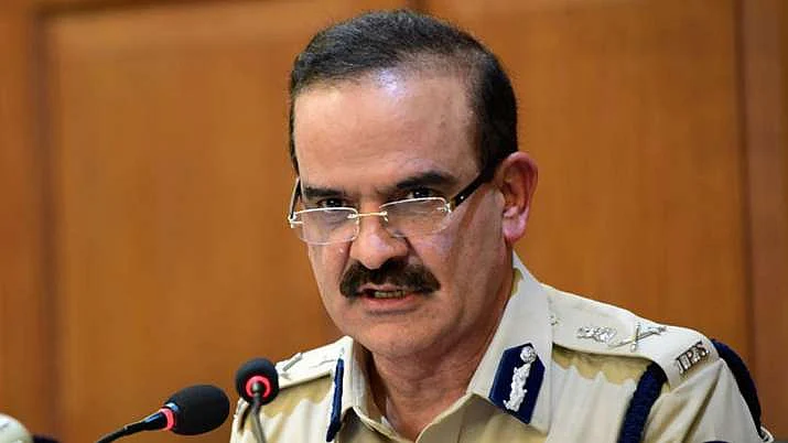 Extortion case against Param Bir Singh: Thane police chief wants one of two special prosecutors...