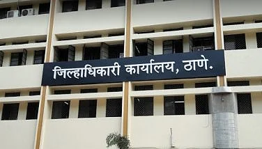 Thane: Health department of district collector's office take action against bogus doctors running...