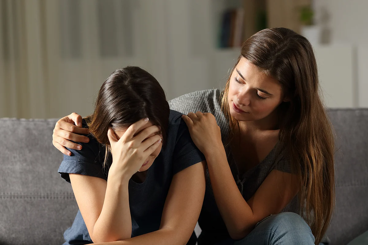 Giving support to family and friends as important as receiving, boosts health, finds study