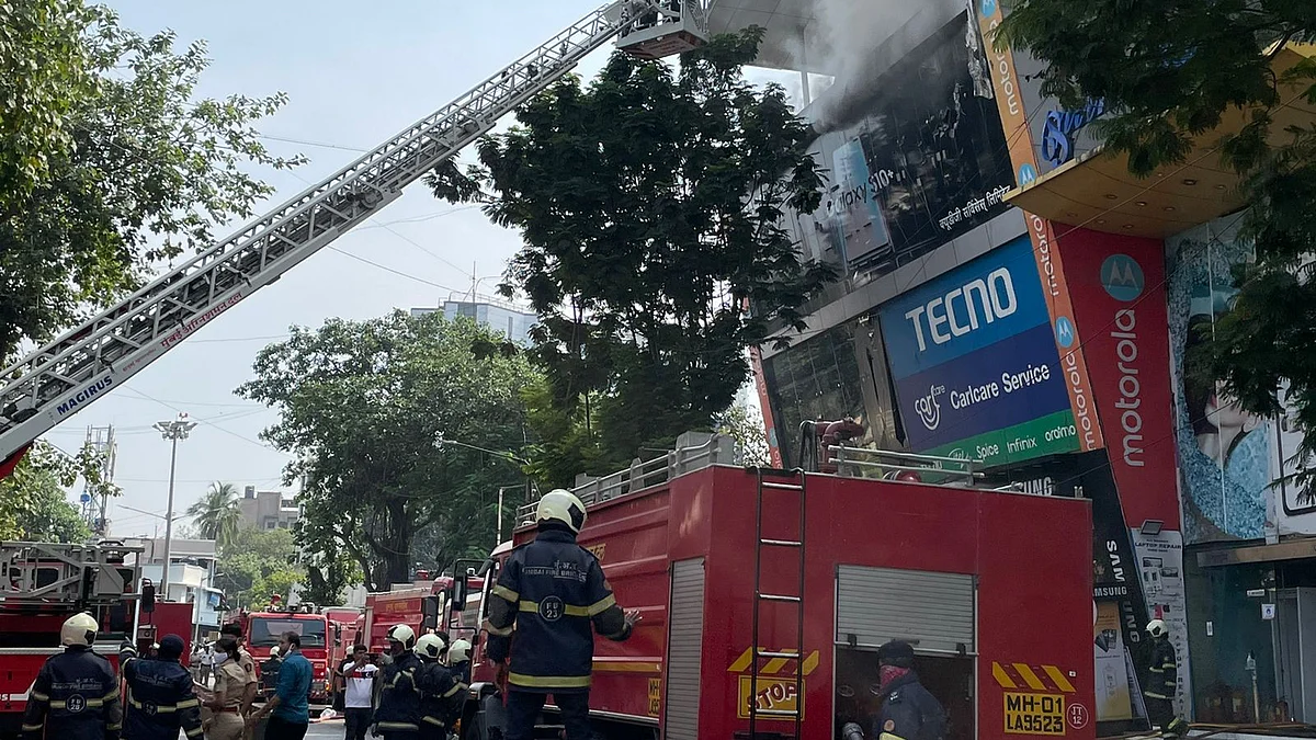 Fire at Prime Mall: Mumbai Fire Brigade to slap notice for non-compliance with fire safety norms