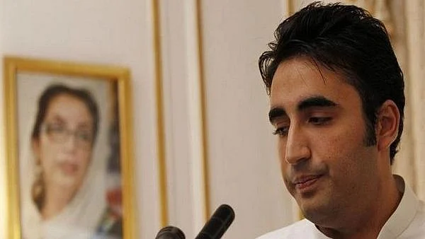 'Kaptaan bhag gaya': Bilawal taunts Imran Khan-led Pak govt as it opts out of Parliaments joint...