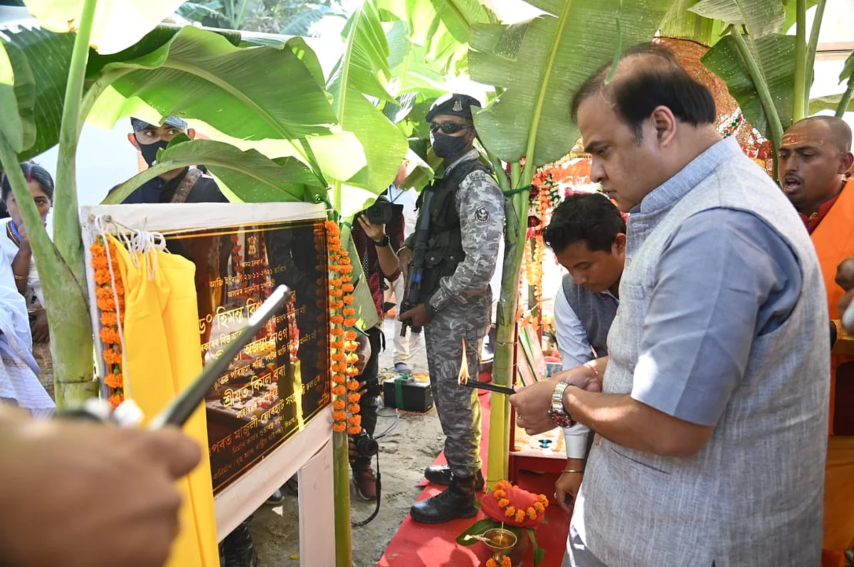 CM Hemanta Biswa launches construction work of Majuli-Jorhat Bridge in Assam, announces other...